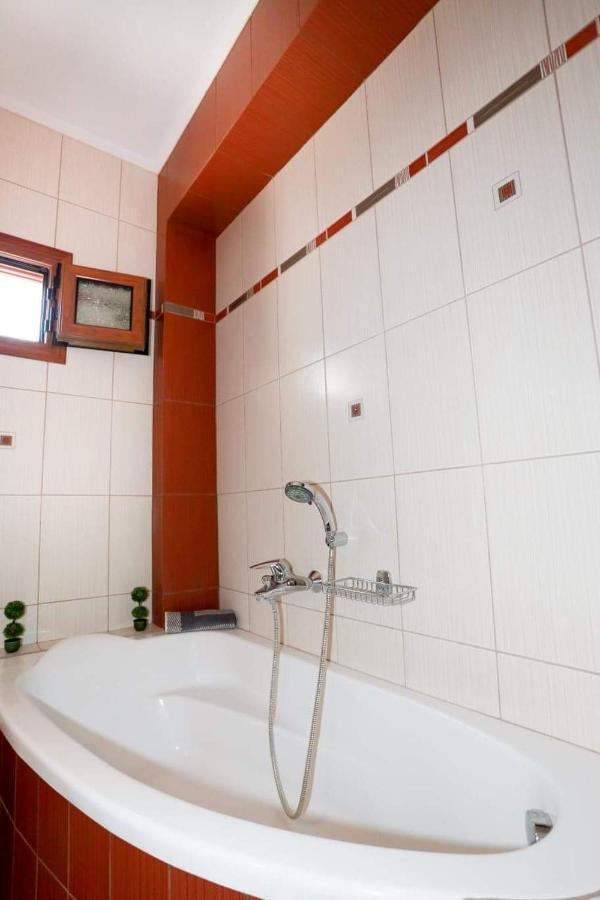 Nikiti View Apartment Ngoại thất bức ảnh
